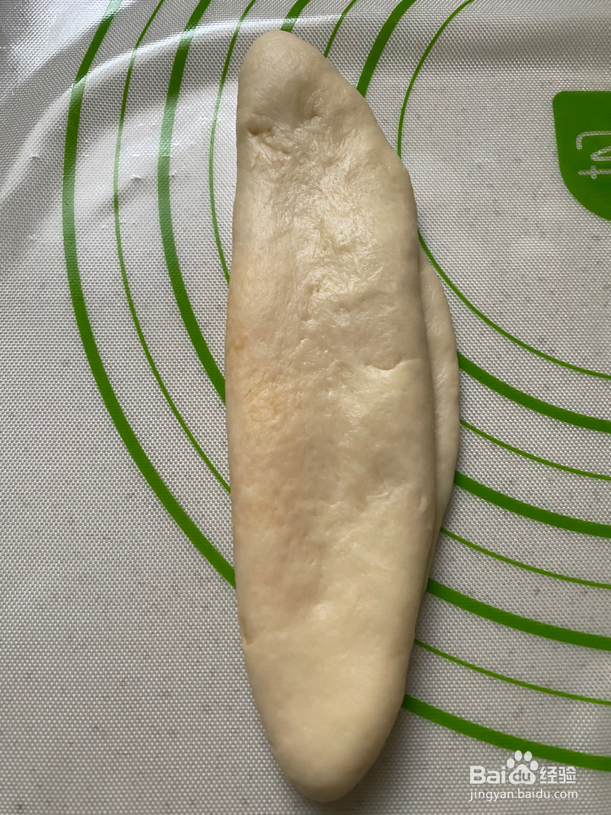 怀旧心形椰蓉面包的做法