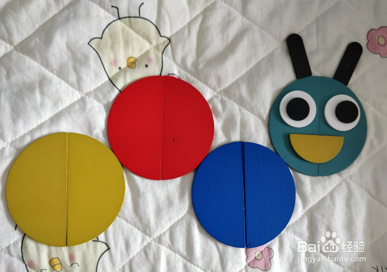 用形状积木怎么拼一只毛虫？