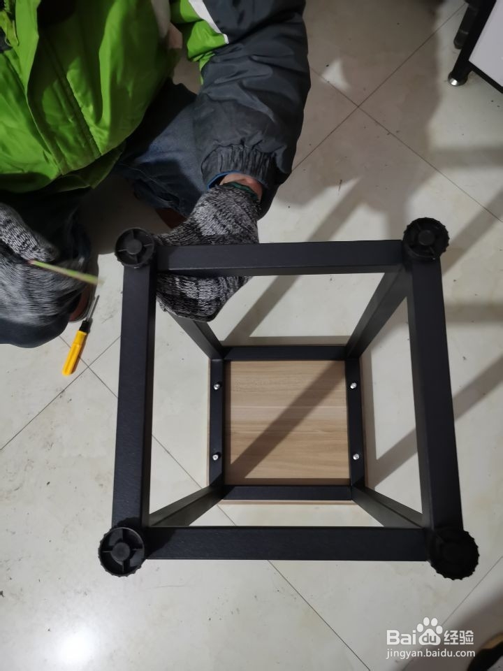 小高台展示凳安装教程