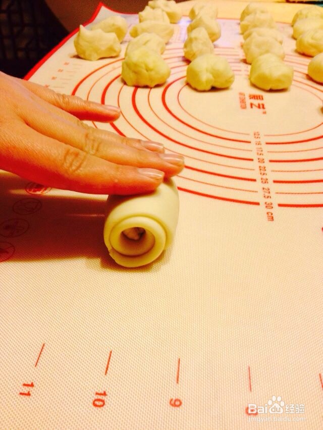 金枪鱼肉松酥饼的做法