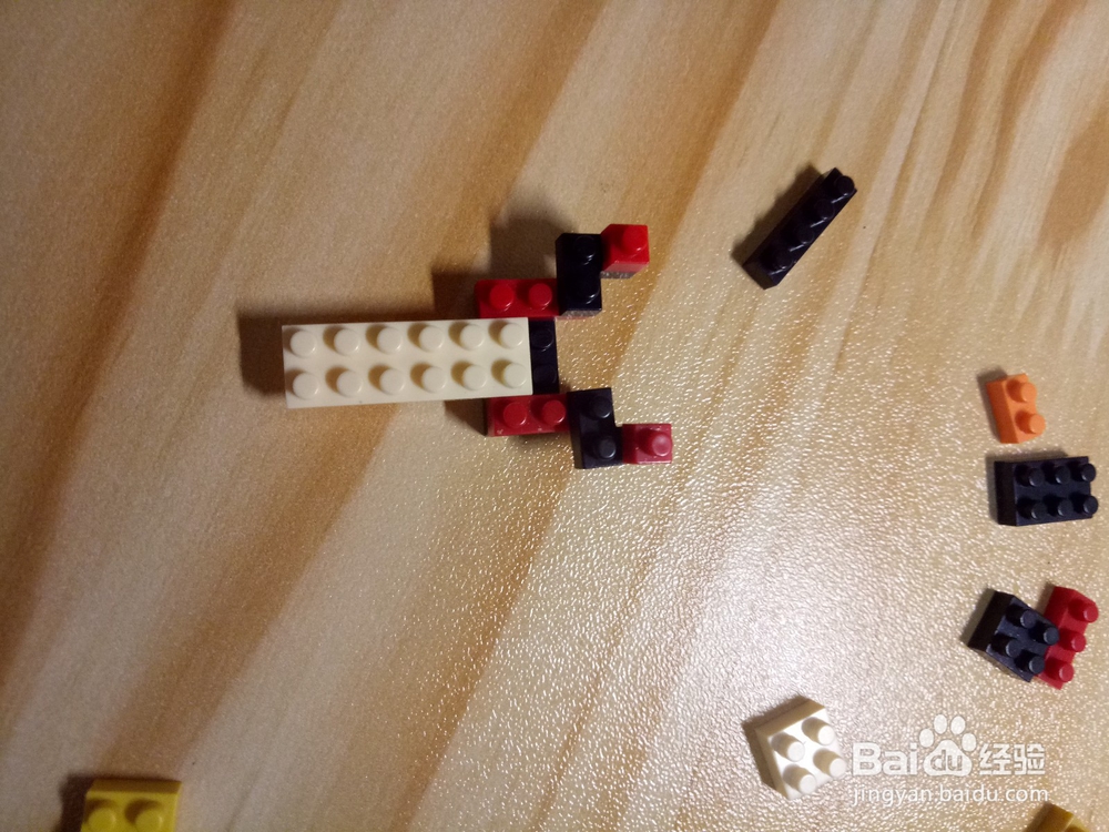 如何用积木搭小车