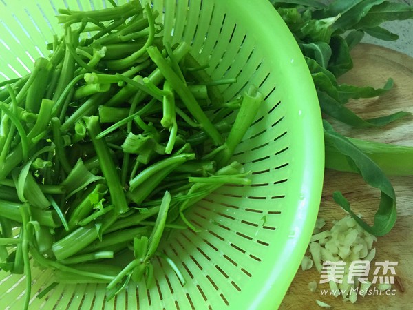 清炒空心菜的做法