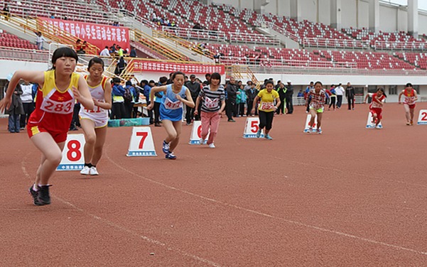 正常人跑完八百米要多长时间