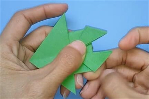 一张彩色的a4纸怎么折