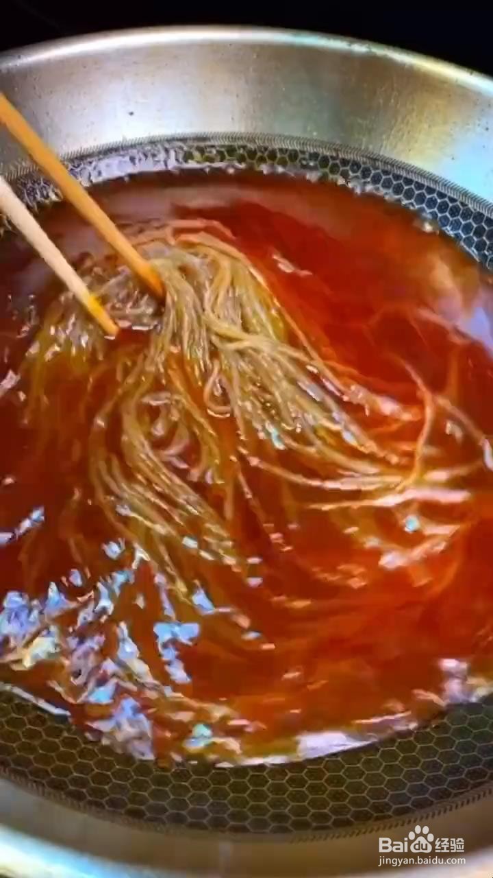 如何制作美味的酸辣粉