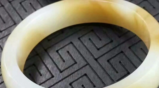 佩戴且末料玉的功效