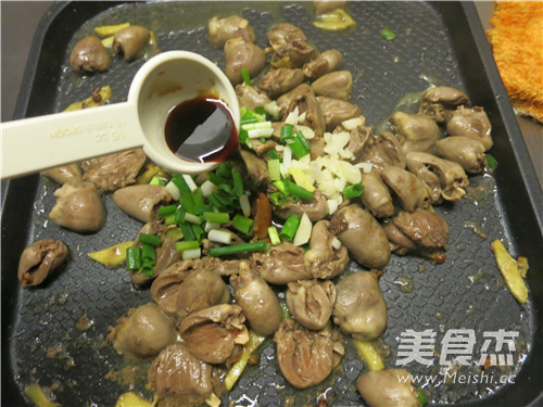 辣炒鸡心的做法