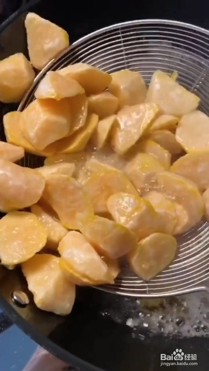 如何制作好吃的拔丝红薯
