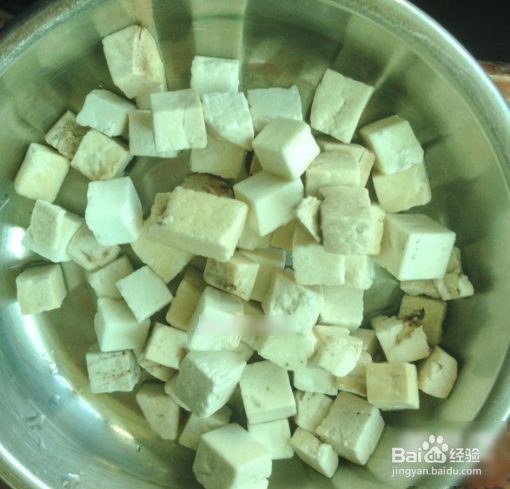 茯苓薏米猪骨汤的做法