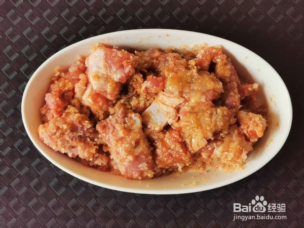 诱人的粉蒸排骨