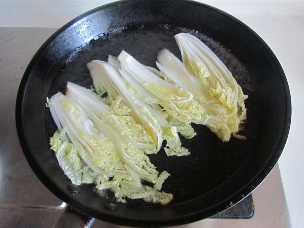 蚝油草菇扒娃娃菜