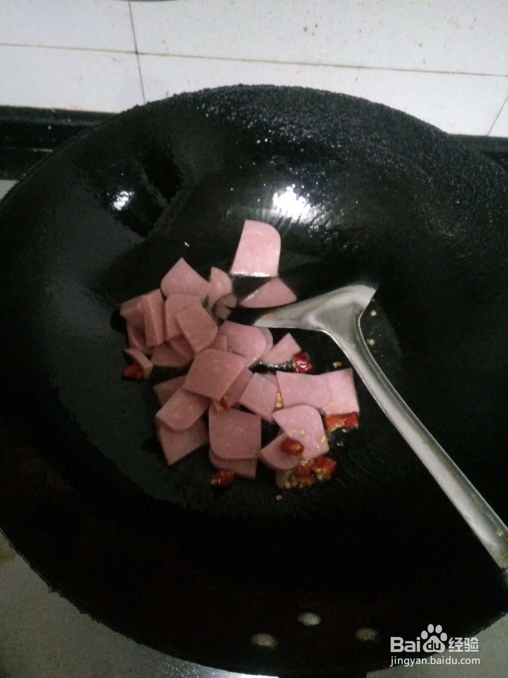 如何制作火腿炒西葫芦