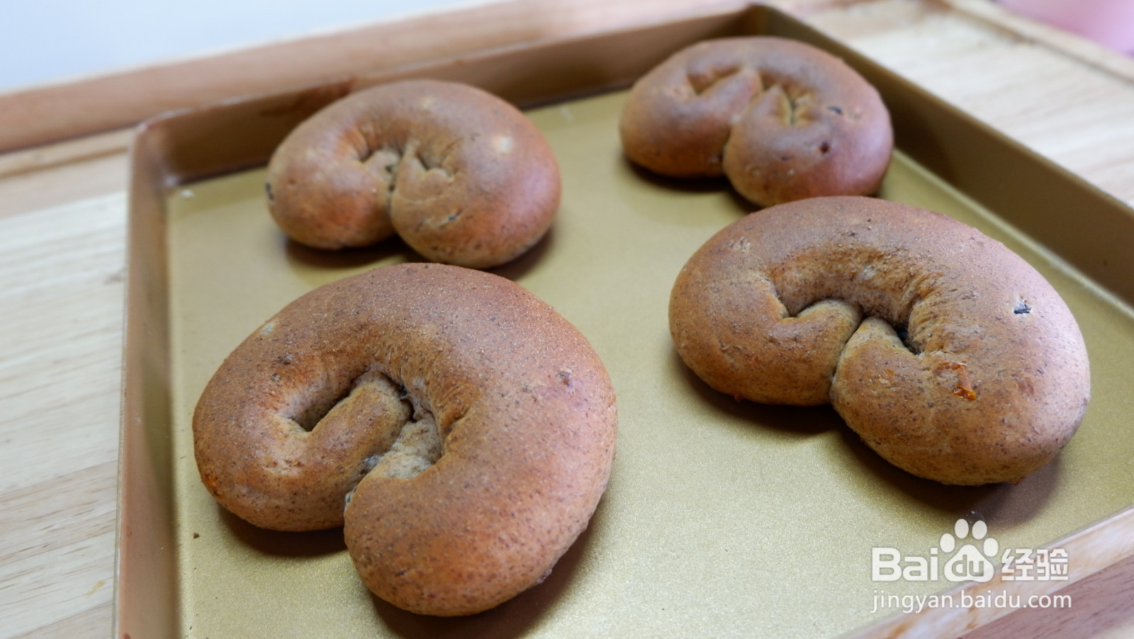 黑全麦橄榄培根法式面包的做法