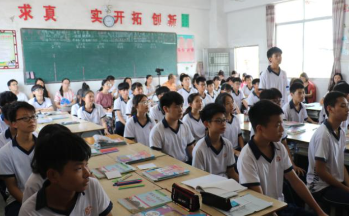 用古典诗词里面取的班名有哪些