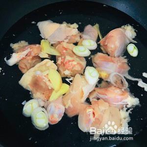 鸡腿土豆香菇的家常做法