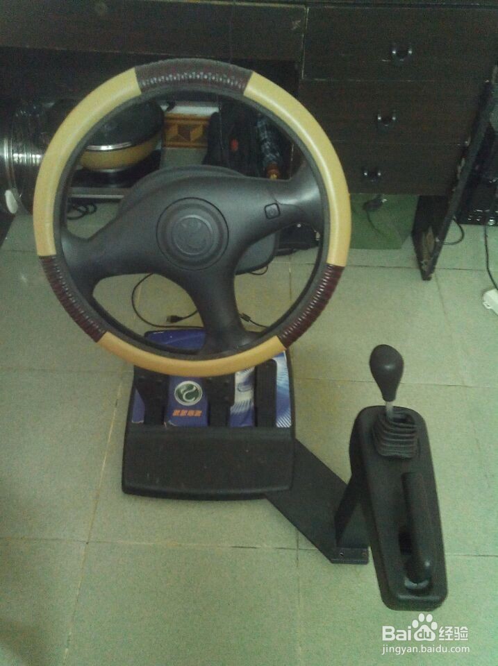 如何使用汽车模拟器