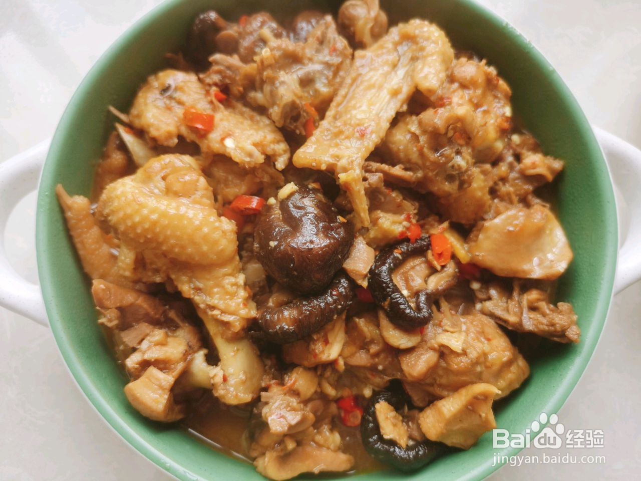 小鸡炖蘑菇的做法