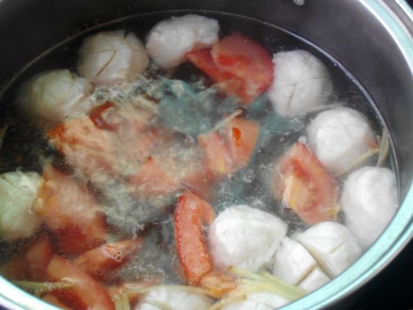 番茄姜丝鱼丸汤