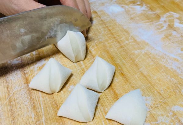 香菇青椒肉馅饺子