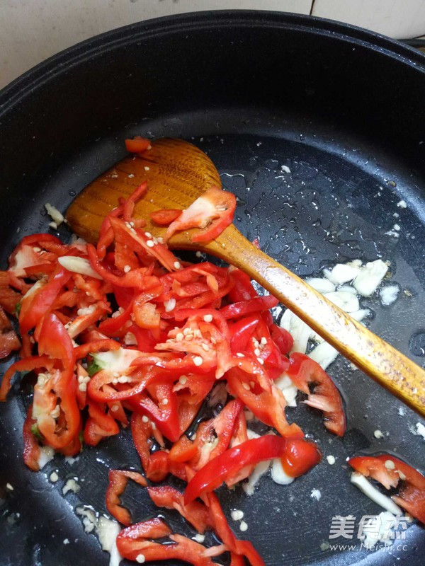 辣椒炒皮蛋豆腐