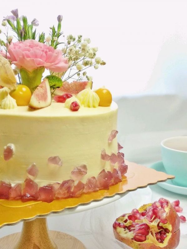 6寸处女座紫水晶鲜花蛋糕