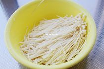 美食怎样煮榄菜金针豆腐