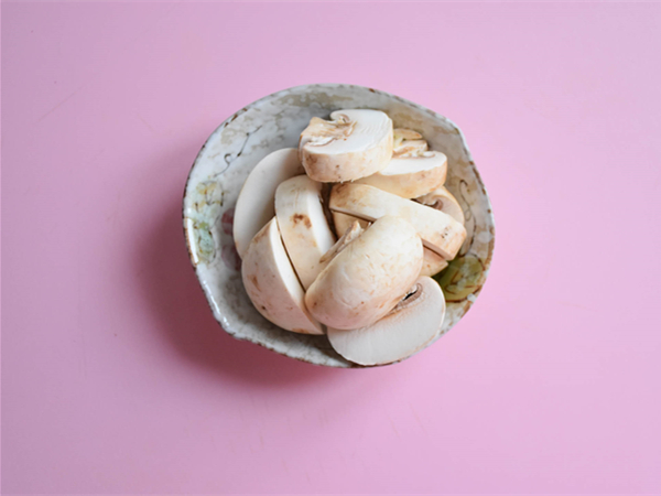 番茄口蘑方便面