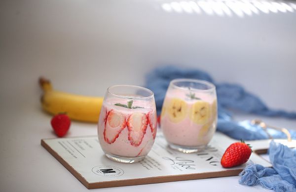 香蕉草莓思慕雪