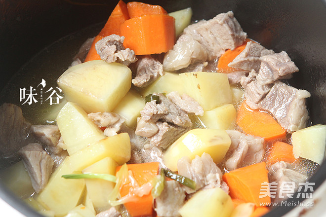 电饭煲版咖喱牛腩