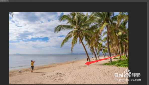 怎样能够用软件去掉照片中不要的部分？