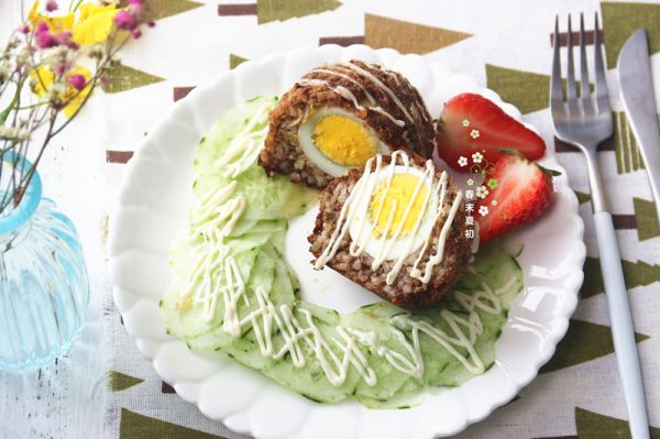 牛肉苏格兰蛋荞麦饭团