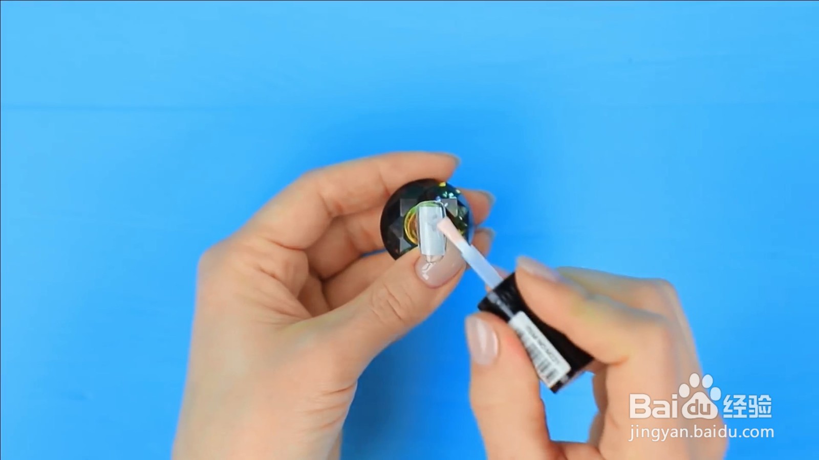 非常有创意的红色辣椒美甲