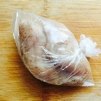 如何做迷迭香烤鸡胸肉