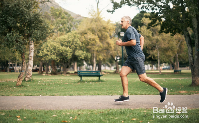 如果发现腰椎间盘突出压迫马尾神经损伤怎么办？