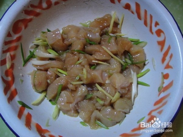 如何做酥炸鸡丁?