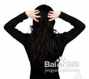 瘦脸按摩操击退面部水肿变小脸美人