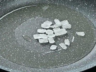 红烧肉焖蛋怎么做