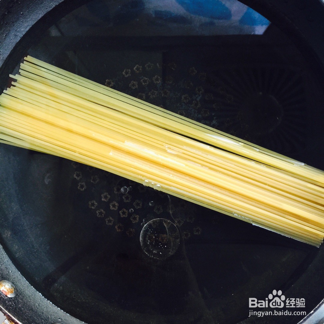 培根杂菜意面的做法