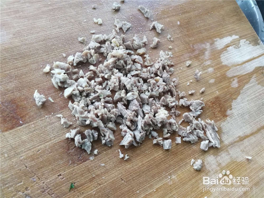 瘦肉丁黄瓜丝拌面