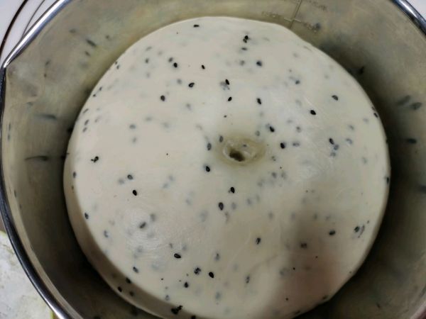 黑芝麻酸奶吐司