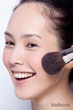 淡眉如何画面试妆