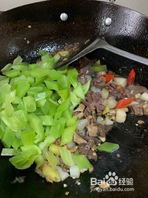 怎么做酸辣鸡杂