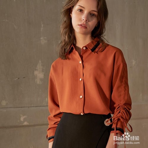 哪些颜色的衬衫穿上显得更有高级感