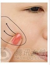 怎样通过化妆去皱纹