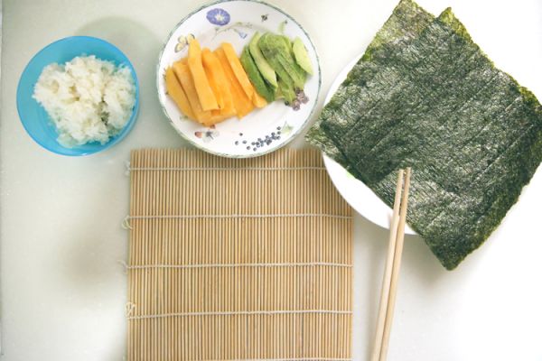 芒果牛油果寿司