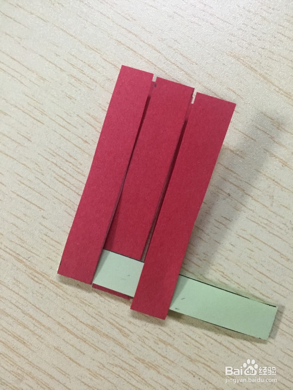 用卡纸如何做一只立体小鱼