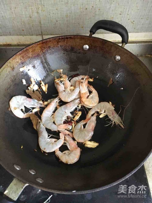 油焖大虾的做法