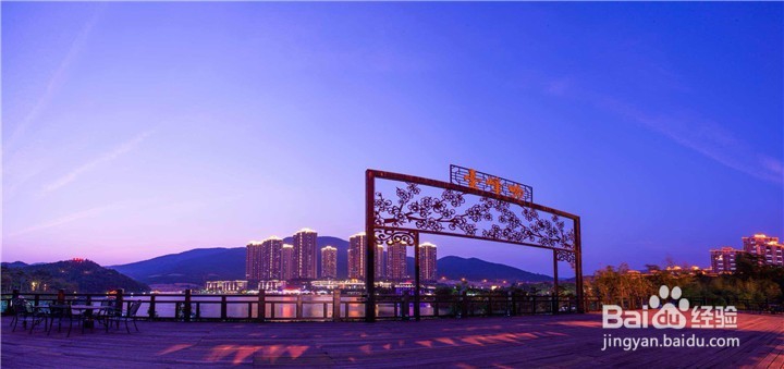 周末闹中取静的悠闲漫步