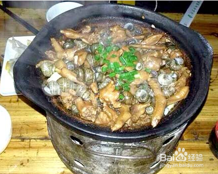 田螺鸭脚煲的做法