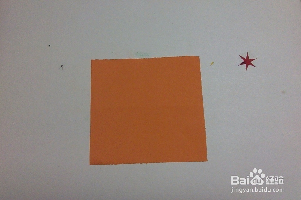 怎样剪蝴蝶窗花?手工三角团花